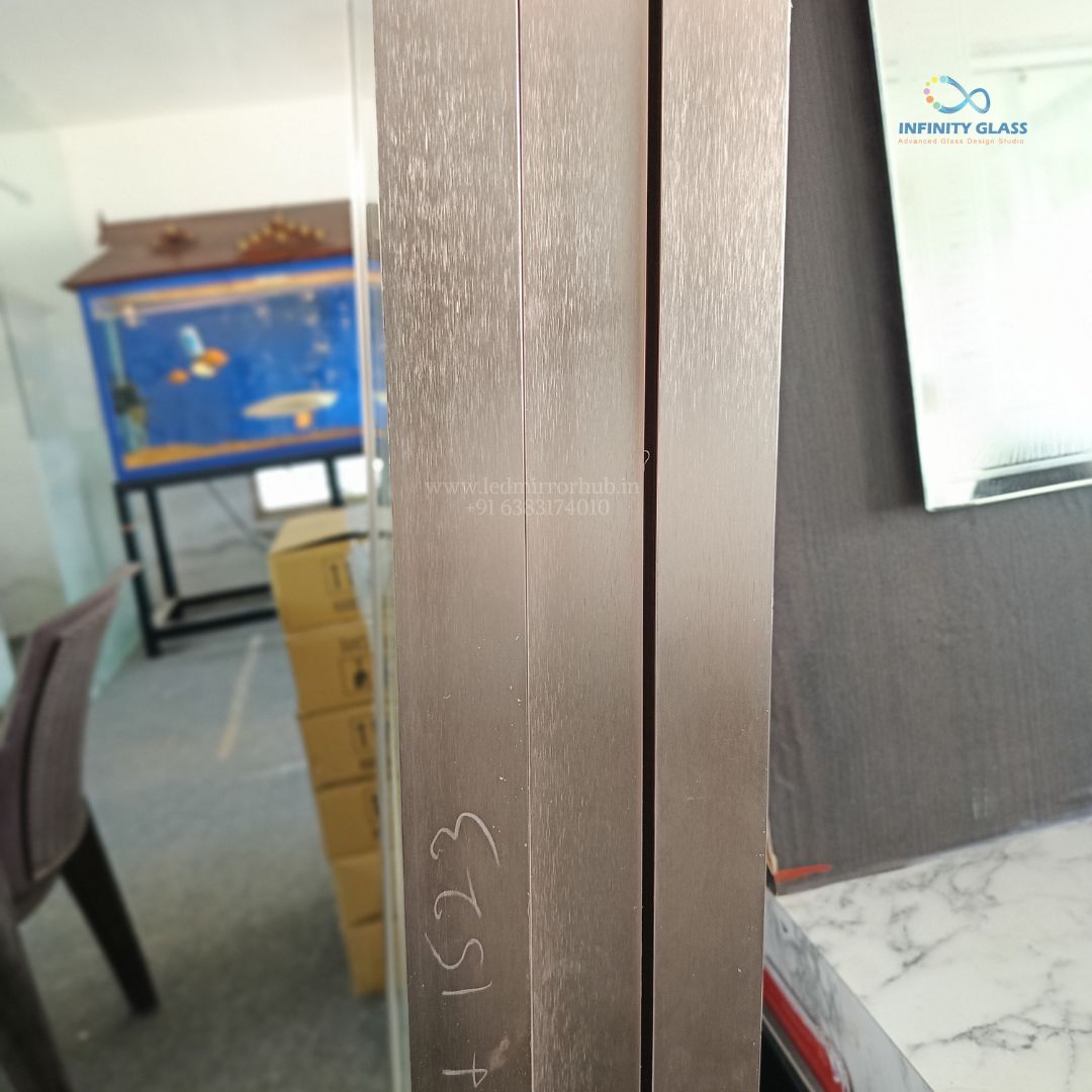 2024 Framed hot selling barber shop mirror with bluetooth speaker and backlit smart light mirrors with logo LH118
