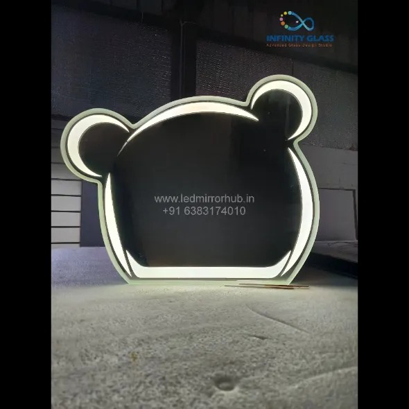 Kids' room Light Mirrors 2.5X2.5 LH91