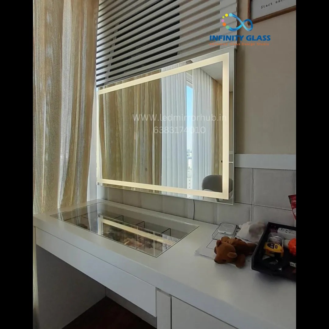 Stylish Rectangle LED Mirror for Washroom and Bathroom LH21